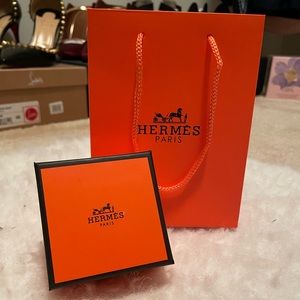 SOLD Hermes jewellery box + bag